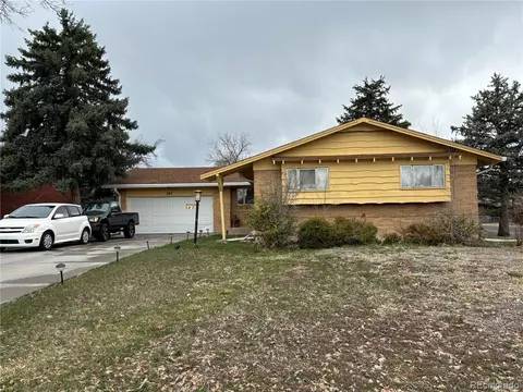 397 Tucson St, Aurora, CO 80011