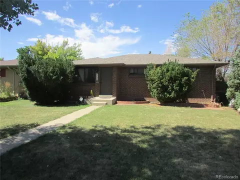 2293 Iola St, Aurora, CO 80010 photo 4