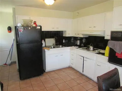 2293 Iola St, Aurora, CO 80010 photo 5