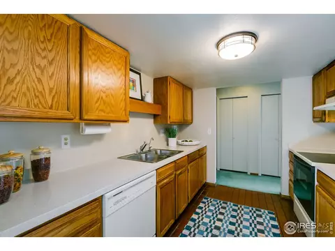 4668 Macarthur Ln, Boulder, CO 80303 photo 8