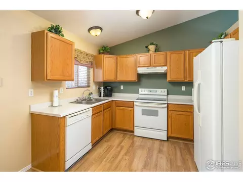 3930 Dove Ln, Evans, CO 80620 photo 9