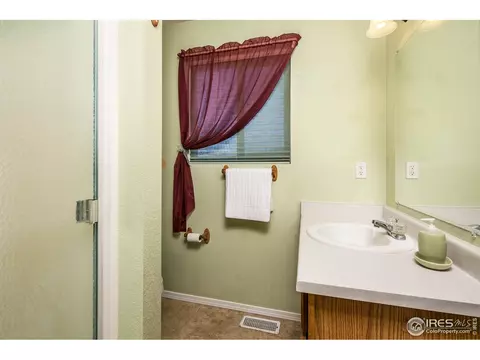 3930 Dove Ln, Evans, CO 80620 photo 15