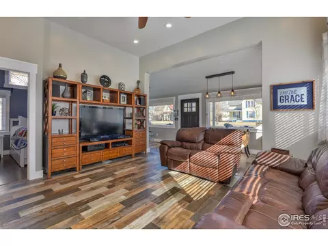 421 Walnut St, Windsor, CO 80550 photo 7