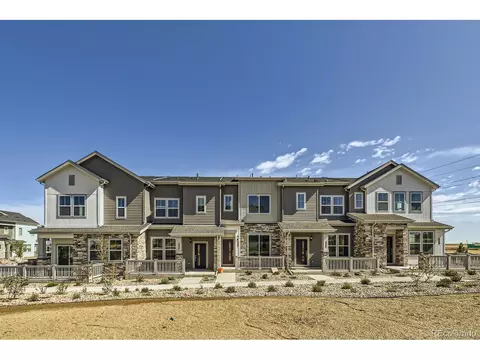 2018 S Haleyville Way, Aurora, CO 80018