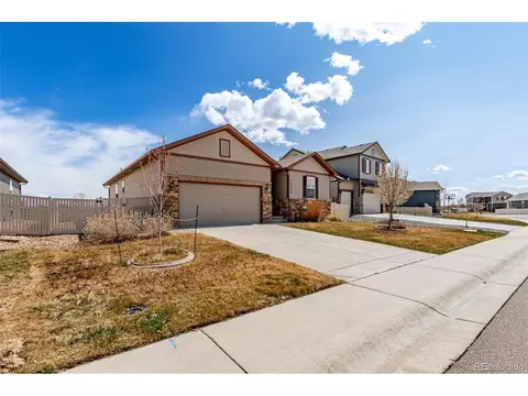 10266 Stagecoach Ave, Longmont, CO 80504 photo 2