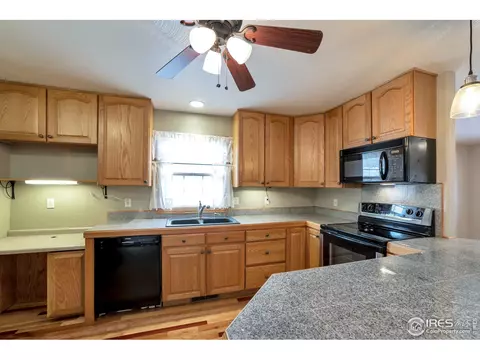 111 E Iowa Ave, Berthoud, CO 80513 photo 5