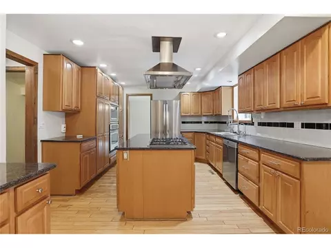 Kitchen - 3076 Nelson Ct, Lakewood, CO 80215 photo 1 of 6