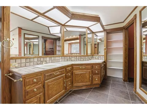 Bath - 3076 Nelson Ct, Lakewood, CO 80215 photo 3 of 5