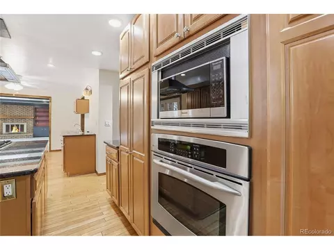 Kitchen - 3076 Nelson Ct, Lakewood, CO 80215 photo 4 of 6