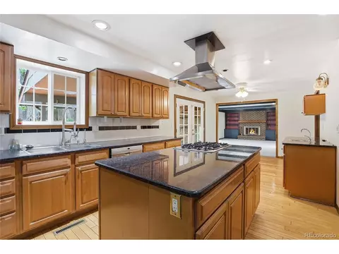 Kitchen - 3076 Nelson Ct, Lakewood, CO 80215 photo 5 of 6