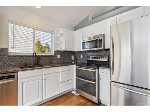 2052 E 98th Pl, Thornton, CO 80229 photo 6