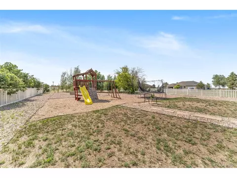 95 Viewridge Ct, Bennett, CO 80102 photo 18