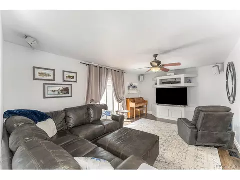 95 Viewridge Ct, Bennett, CO 80102 photo 5