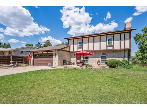 751 Xenon St, Lakewood, CO 80401