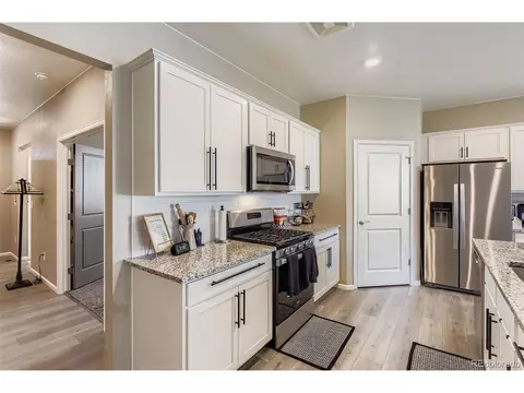 Kitchen - 27227 E Maple Ave, Aurora, CO 80018 photo 3 of 5