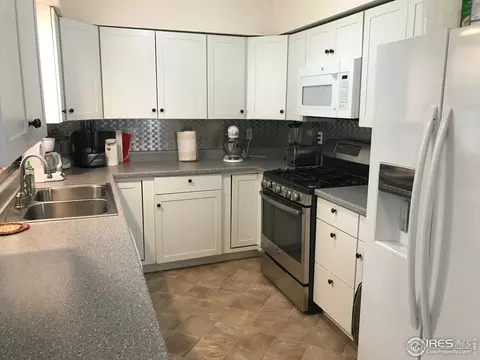 225 Park St, Lyons, CO 80540 photo 16