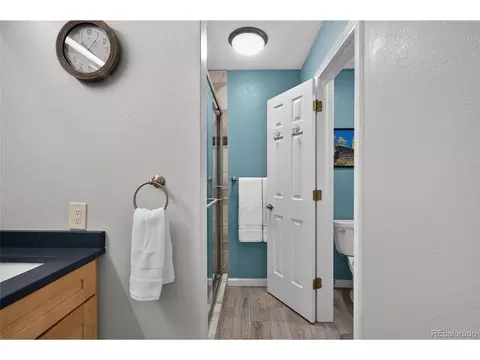 Bath - 5546 Lone Eagle Ct, Boulder, CO 80301 photo 5 of 5