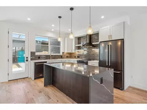 2752 S Bannock St, Englewood, CO 80110