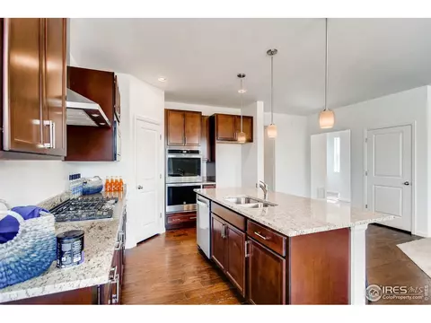 326 S 3rd St, Berthoud, CO 80513 photo 6