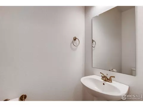 326 S 3rd St, Berthoud, CO 80513 photo 10