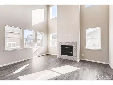 430 S 5th St, Berthoud, CO 80513 photo 5
