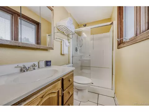 Bath - 6893 Gray Cir, Arvada, CO 80003 photo 2 of 3