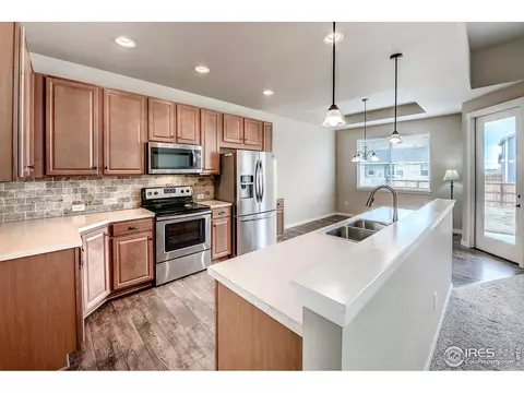 109 Primrose Ct, Wiggins, CO 80654 photo 2