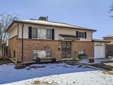 3056 Zion St, Aurora, CO 80011