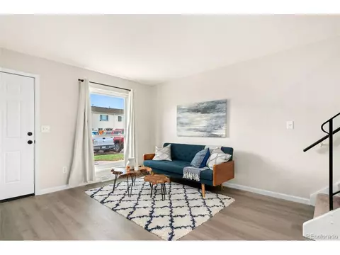 15821 E 13th Pl, Aurora, CO 80011 photo 2