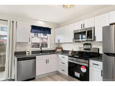 15821 E 13th Pl, Aurora, CO 80011 photo 8