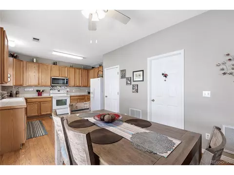20677 E Kenyon Pl, Aurora, CO 80013 photo 9