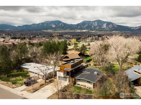731 Crescent Dr, Boulder, CO 80303 photo 2