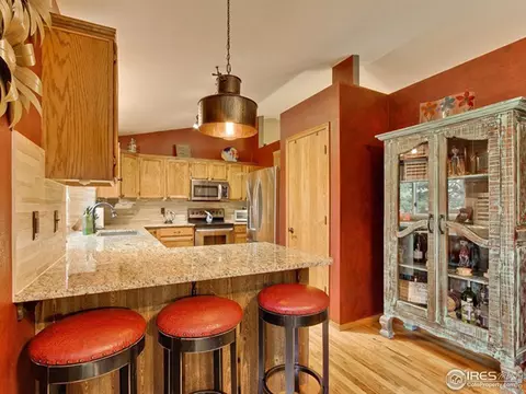 2433 Mapleton Cir, Longmont, CO 80503 photo 7