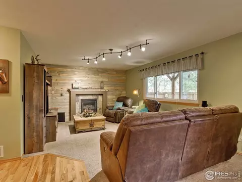 2433 Mapleton Cir, Longmont, CO 80503 photo 14