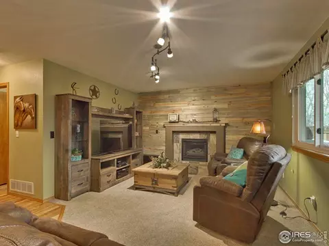 2433 Mapleton Cir, Longmont, CO 80503 photo 12