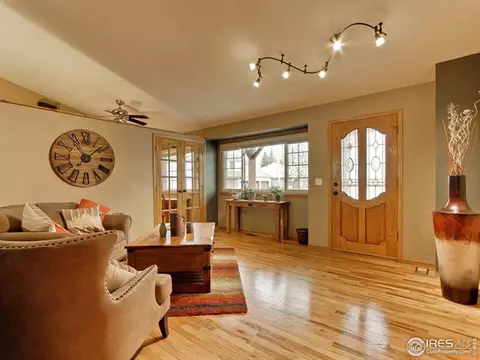 2433 Mapleton Cir, Longmont, CO 80503 photo 4