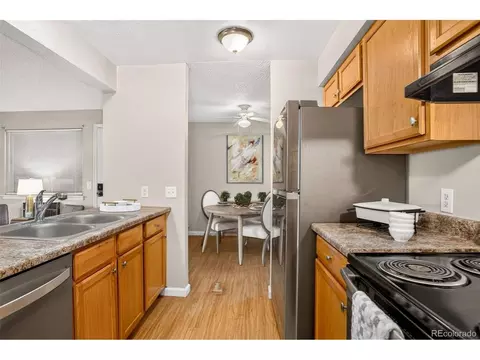 Kitchen - 14652 E 2nd Ave #D-103, Aurora, CO 80011 photo 4 of 4