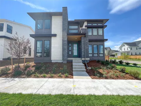 9776 E 63rd Dr, Denver, CO 80238 photo 1