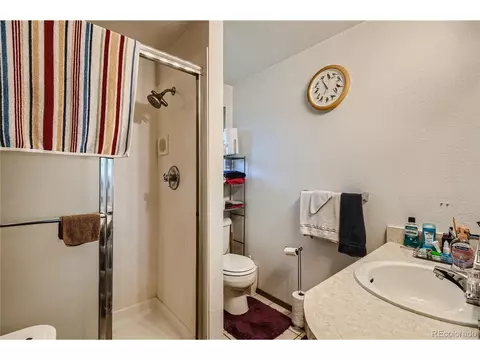 4591 Abilene St, Denver, CO 80239 photo 24