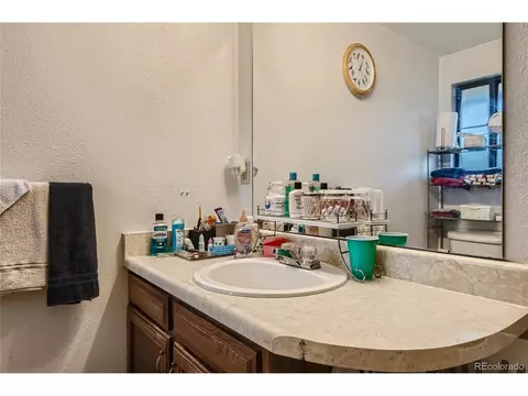4591 Abilene St, Denver, CO 80239 photo 19