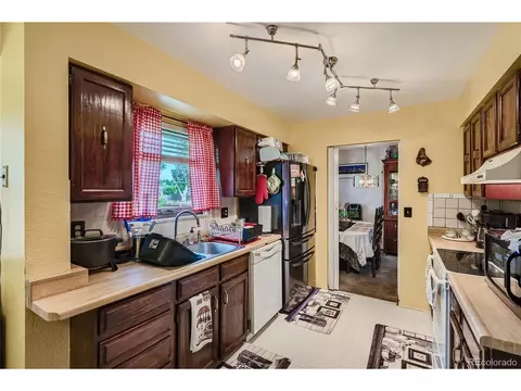 4591 Abilene St, Denver, CO 80239 photo 9