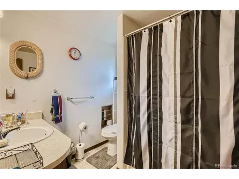 4591 Abilene St, Denver, CO 80239 photo 18
