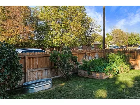 Exterior - 5194 E 33rd Ave, Denver, CO 80207 photo 7 of 15