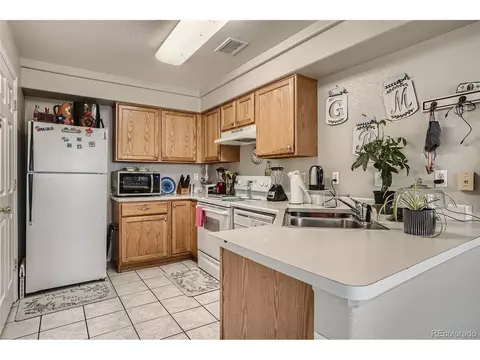 4704 Perth St, Denver, CO 80249 photo 9