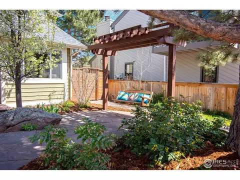 2121 Jonathan Pl, Boulder, CO 80304 photo 2