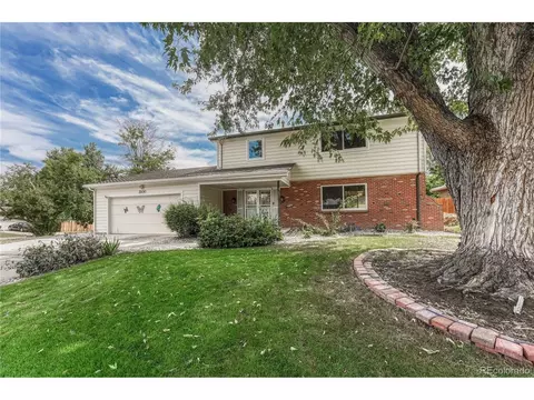 2100 S Allison Ct, Lakewood, CO 80227
