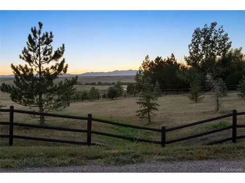 7453 S Oak Leaf St, Bennett, CO 80102 photo 3
