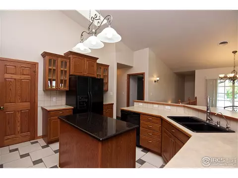 1002 Iris Dr, Sterling, CO 80751 photo 8