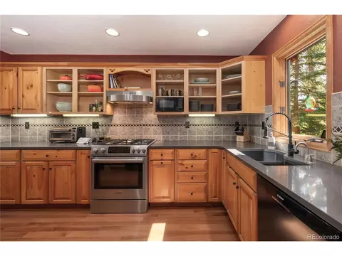 1250 Gcr 8, Fraser, CO 80442 photo 9