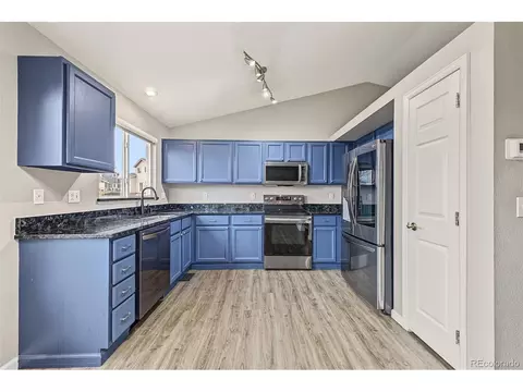 Kitchen - 6147 E 121st Pl, Thornton, CO 80602 photo 2 of 3
